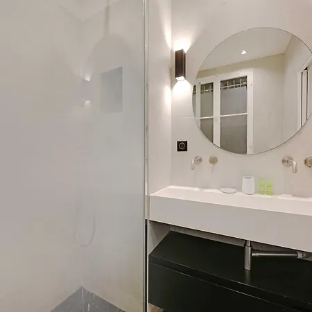 Charming - 2br 6p - Gare Saint-lazare Apartment